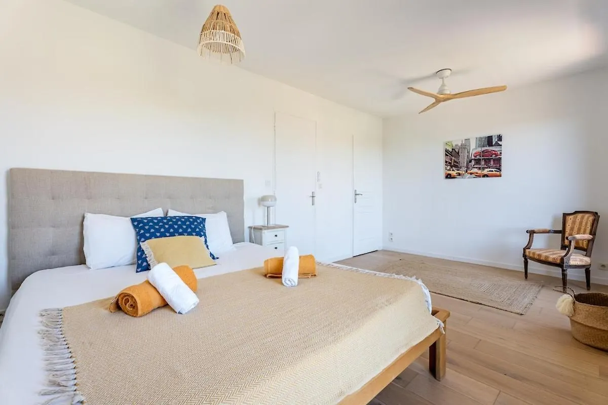 New Moon Apartment La Ciotat 0*,