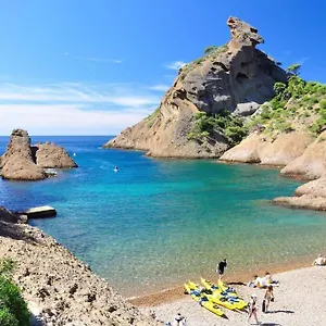 Entre Port Historique Et Calanques Appartement